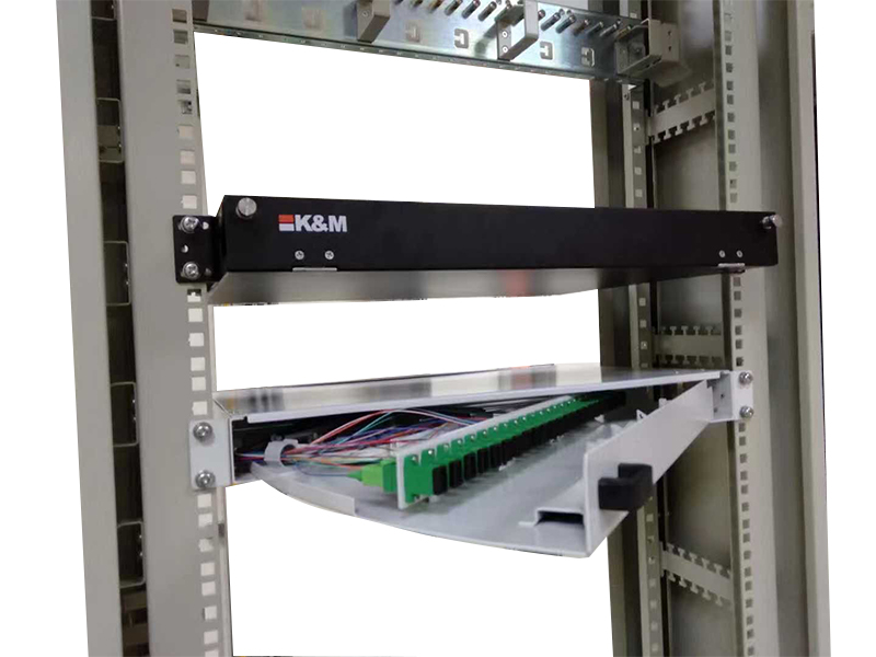 Rack aberto K&M_ETSI de 19 polegadas (2000x600x600)